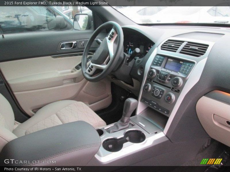 Tuxedo Black / Medium Light Stone 2015 Ford Explorer FWD