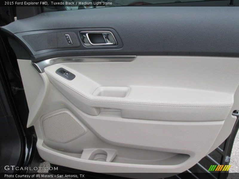 Tuxedo Black / Medium Light Stone 2015 Ford Explorer FWD