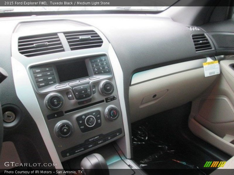 Tuxedo Black / Medium Light Stone 2015 Ford Explorer FWD