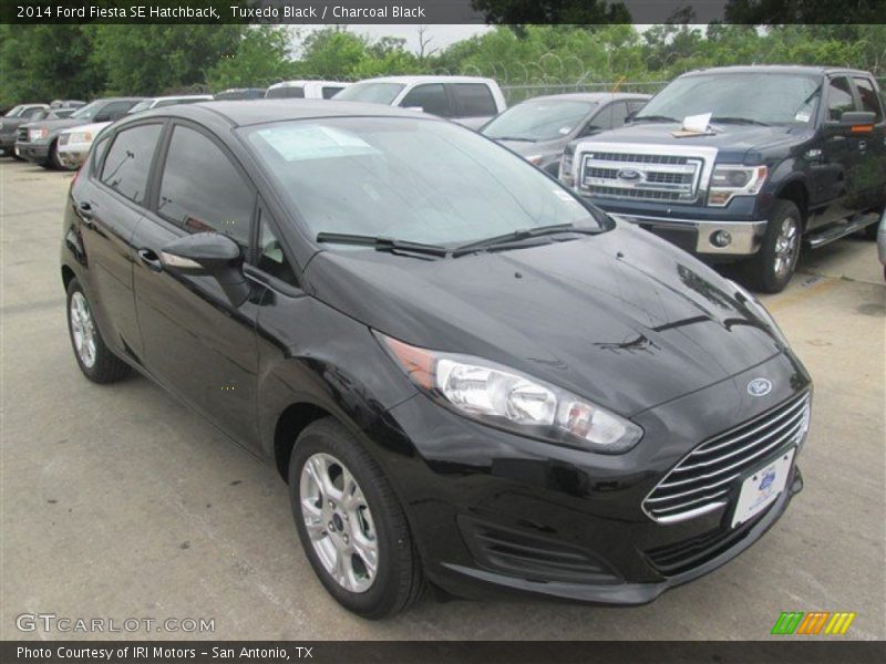 Tuxedo Black / Charcoal Black 2014 Ford Fiesta SE Hatchback