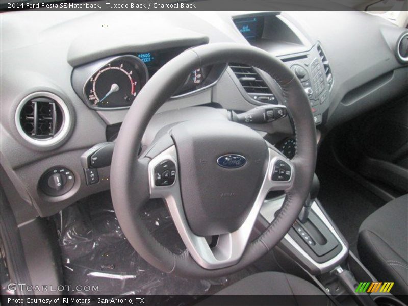 Tuxedo Black / Charcoal Black 2014 Ford Fiesta SE Hatchback