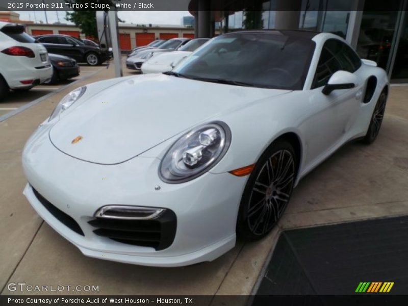 Front 3/4 View of 2015 911 Turbo S Coupe