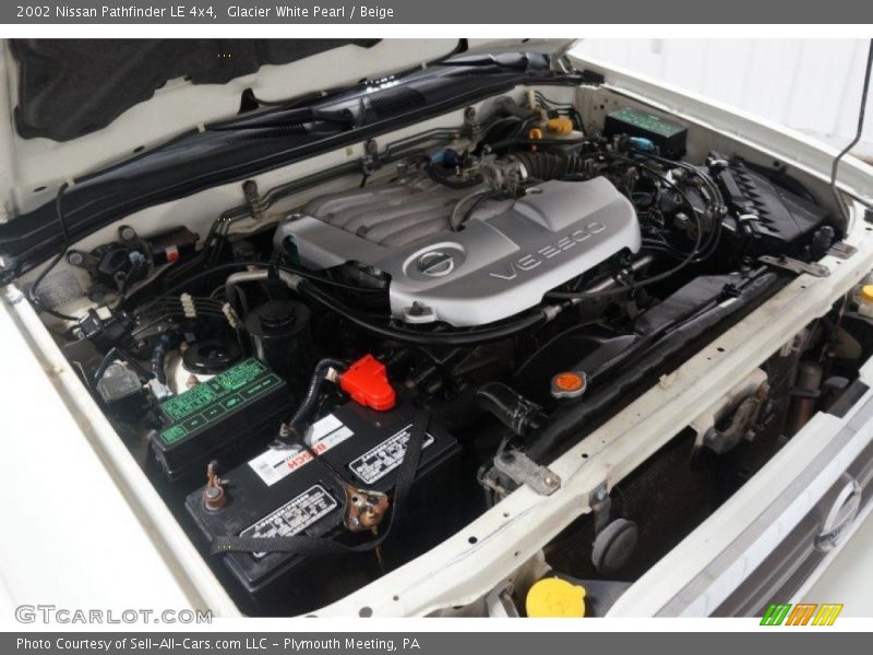 Glacier White Pearl / Beige 2002 Nissan Pathfinder LE 4x4