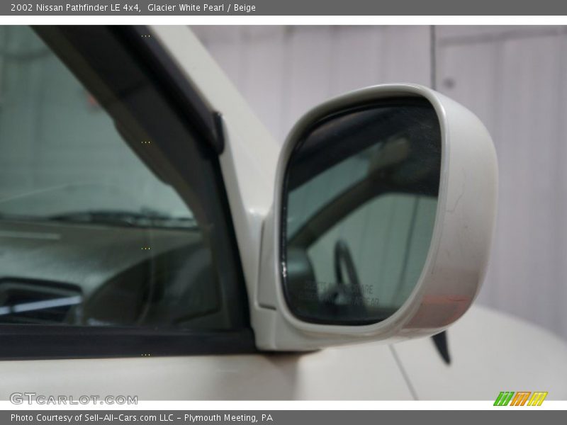 Glacier White Pearl / Beige 2002 Nissan Pathfinder LE 4x4