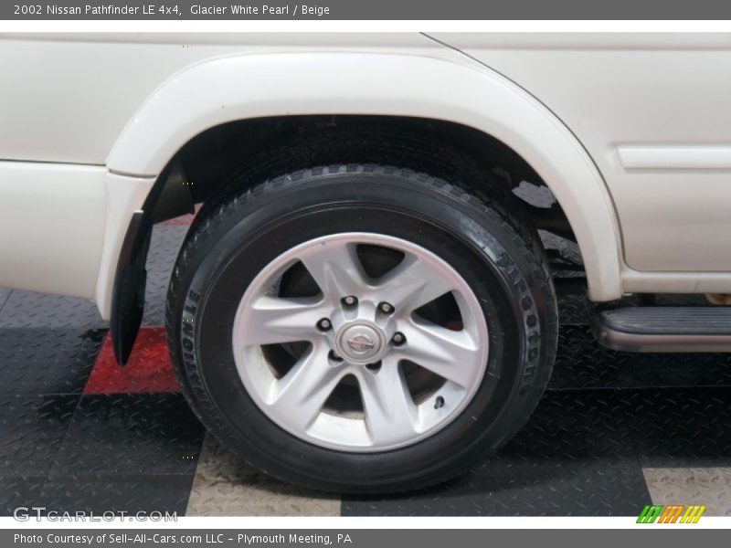 Glacier White Pearl / Beige 2002 Nissan Pathfinder LE 4x4