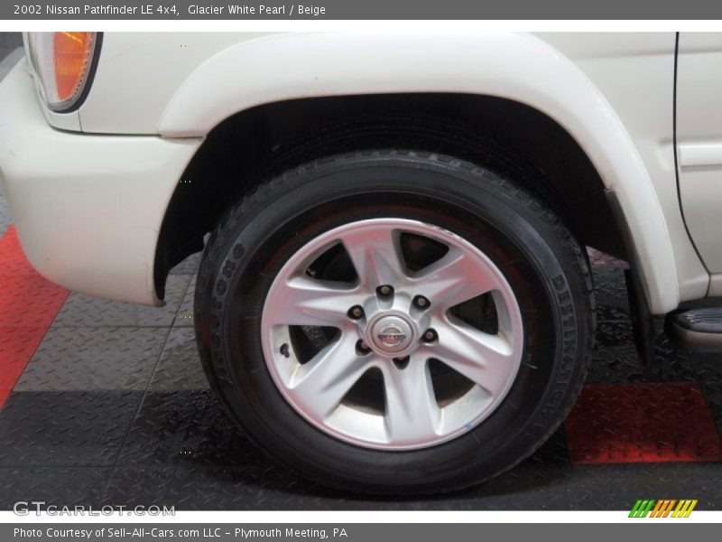 Glacier White Pearl / Beige 2002 Nissan Pathfinder LE 4x4