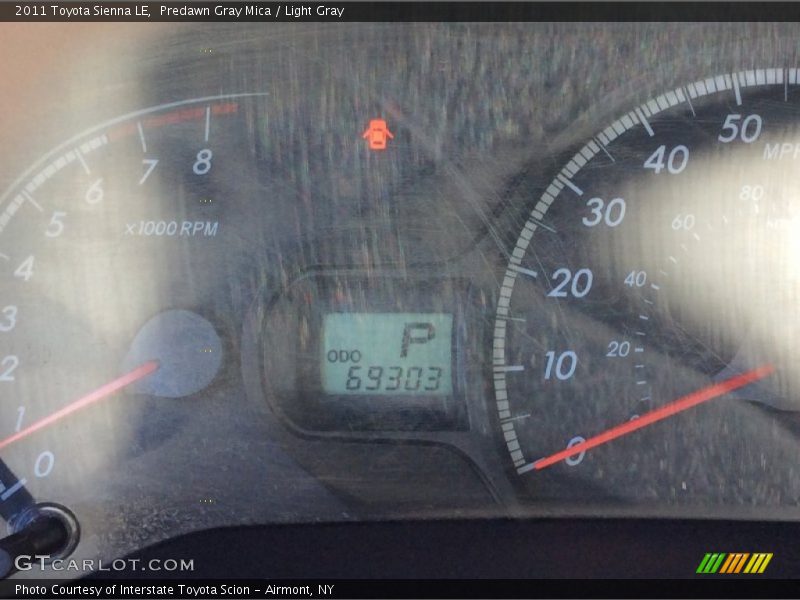 Predawn Gray Mica / Light Gray 2011 Toyota Sienna LE