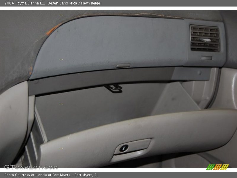 Desert Sand Mica / Fawn Beige 2004 Toyota Sienna LE