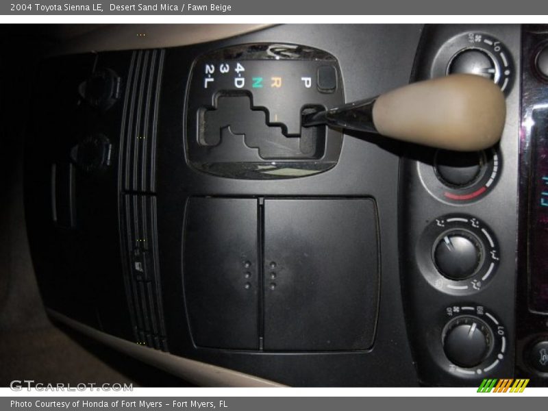 Desert Sand Mica / Fawn Beige 2004 Toyota Sienna LE