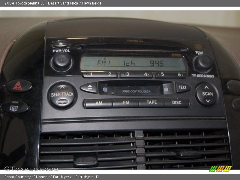 Desert Sand Mica / Fawn Beige 2004 Toyota Sienna LE