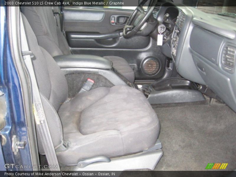 Indigo Blue Metallic / Graphite 2003 Chevrolet S10 LS Crew Cab 4x4