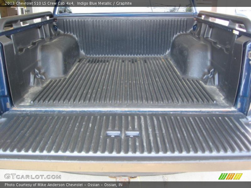 Indigo Blue Metallic / Graphite 2003 Chevrolet S10 LS Crew Cab 4x4