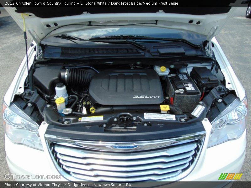 Stone White / Dark Frost Beige/Medium Frost Beige 2012 Chrysler Town & Country Touring - L