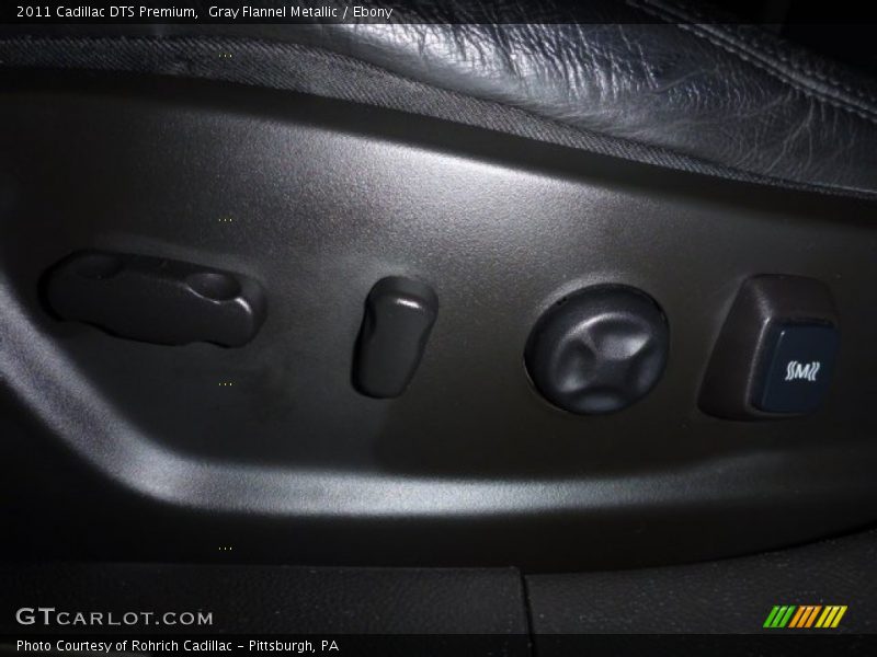 Gray Flannel Metallic / Ebony 2011 Cadillac DTS Premium