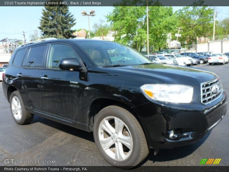 Front 3/4 View of 2010 Highlander Limited 4WD