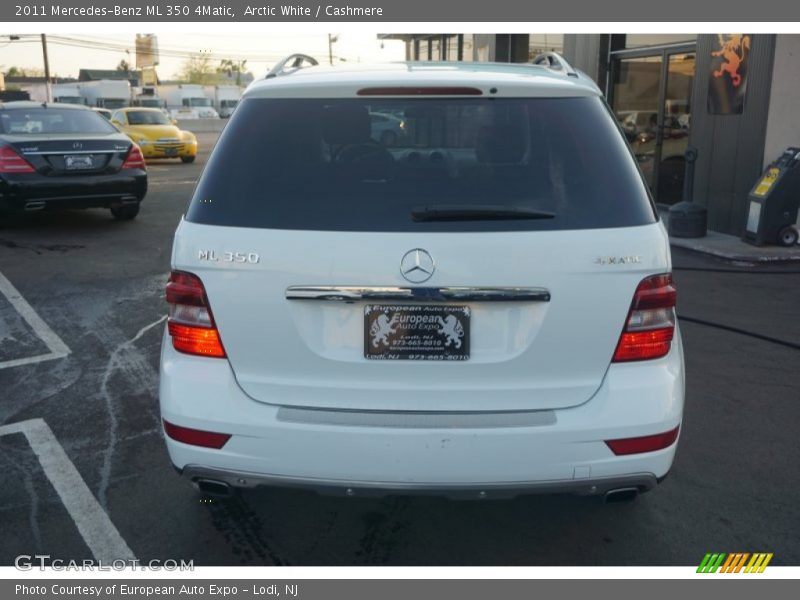 Arctic White / Cashmere 2011 Mercedes-Benz ML 350 4Matic