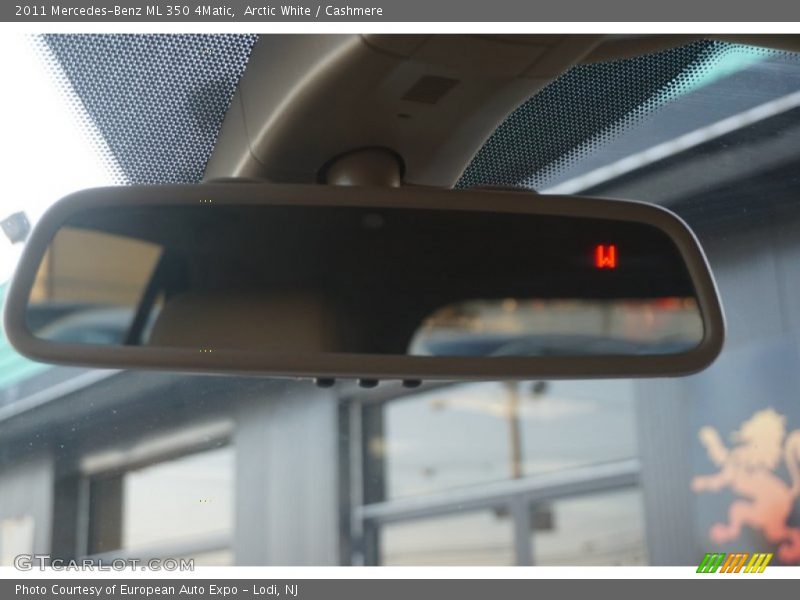Arctic White / Cashmere 2011 Mercedes-Benz ML 350 4Matic