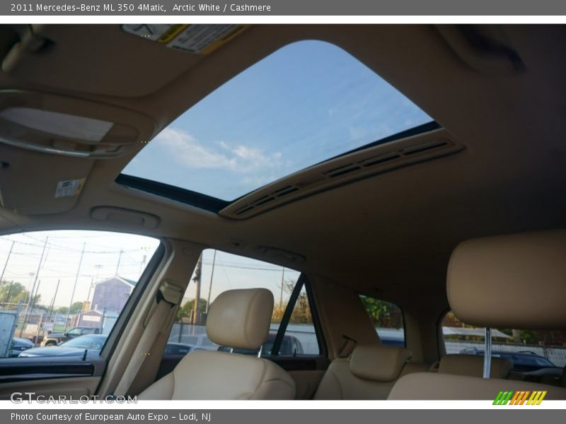 Arctic White / Cashmere 2011 Mercedes-Benz ML 350 4Matic