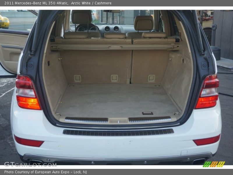 Arctic White / Cashmere 2011 Mercedes-Benz ML 350 4Matic