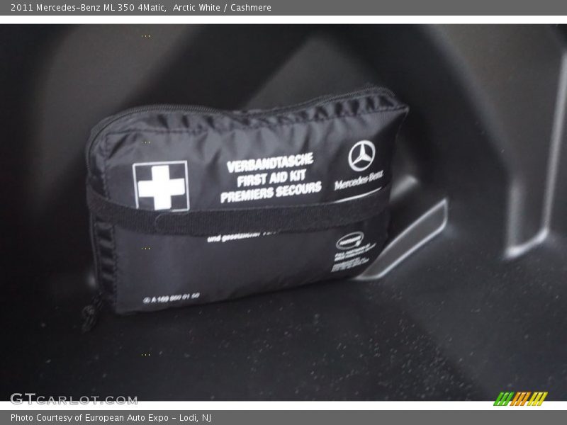 Arctic White / Cashmere 2011 Mercedes-Benz ML 350 4Matic