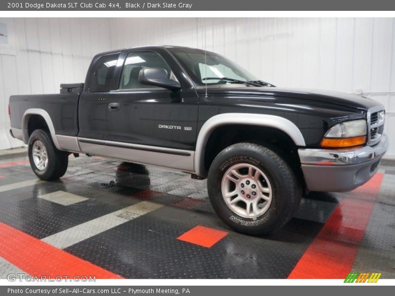 Front 3/4 View of 2001 Dakota SLT Club Cab 4x4