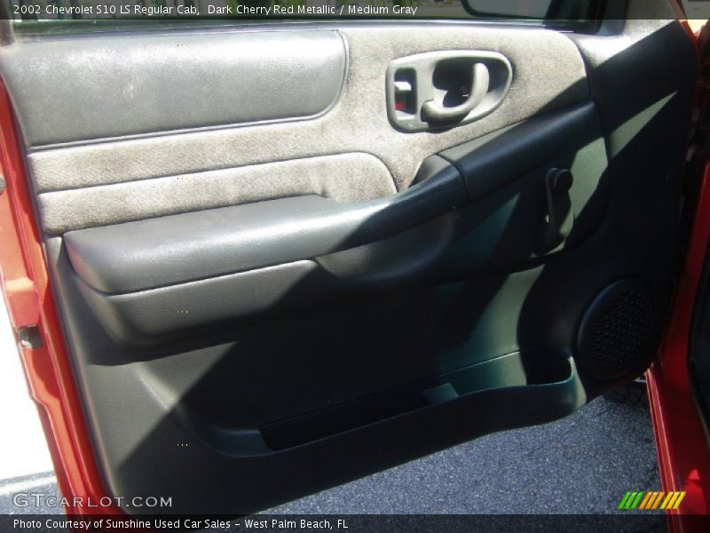 Dark Cherry Red Metallic / Medium Gray 2002 Chevrolet S10 LS Regular Cab