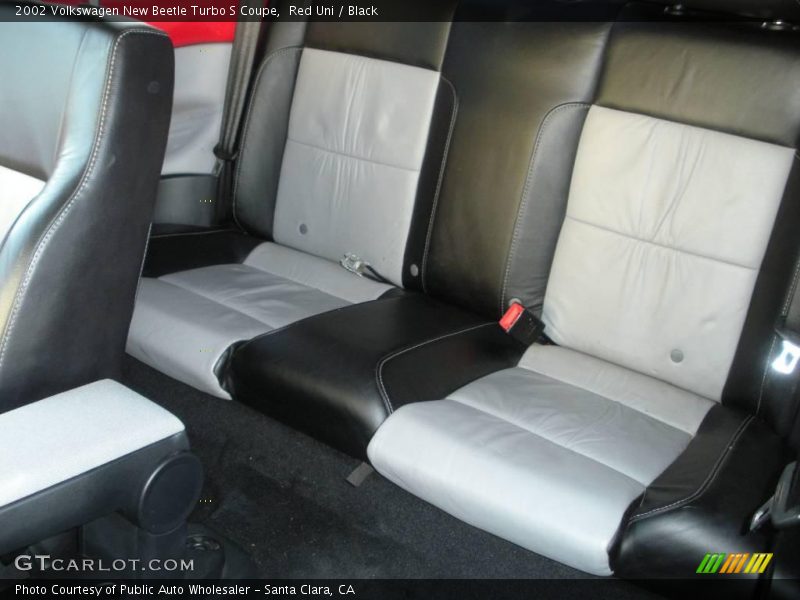 Red Uni / Black 2002 Volkswagen New Beetle Turbo S Coupe