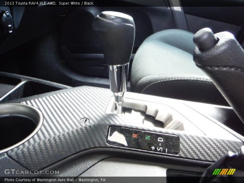 Super White / Black 2013 Toyota RAV4 XLE AWD