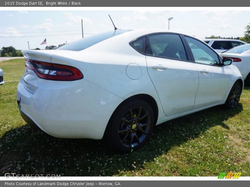 Bright White / Black 2015 Dodge Dart SE