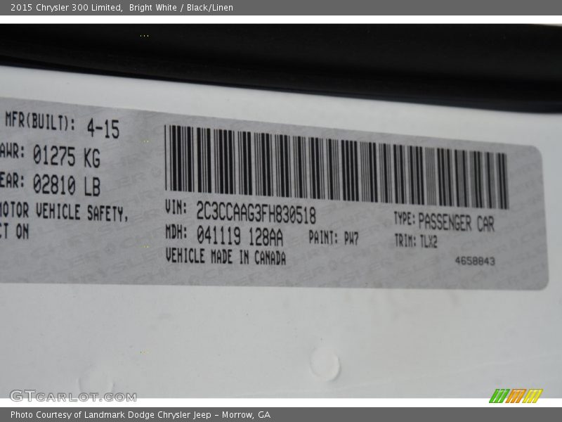 Bright White / Black/Linen 2015 Chrysler 300 Limited