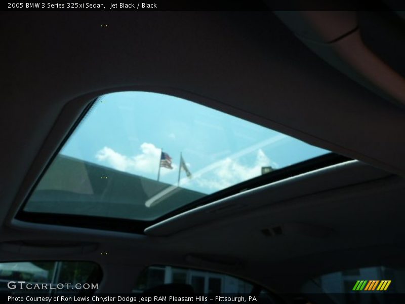 Jet Black / Black 2005 BMW 3 Series 325xi Sedan