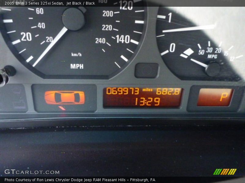 Jet Black / Black 2005 BMW 3 Series 325xi Sedan