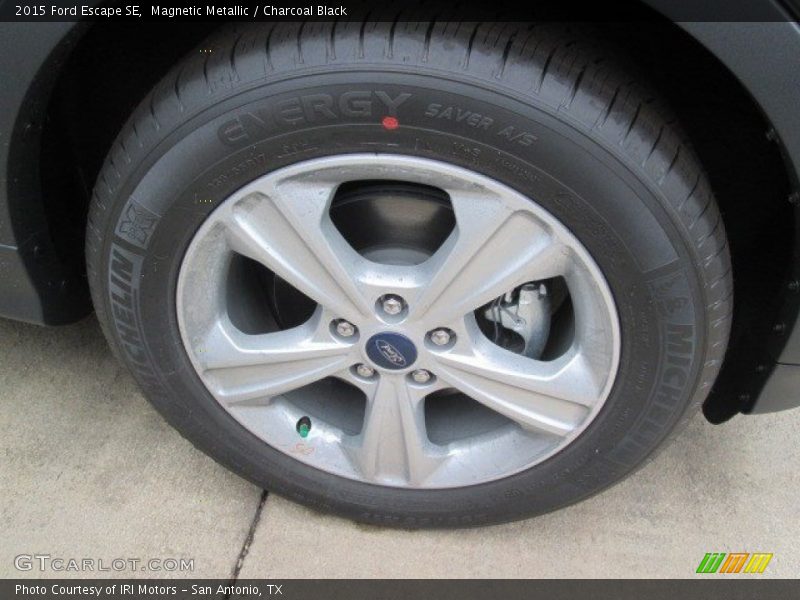 Magnetic Metallic / Charcoal Black 2015 Ford Escape SE