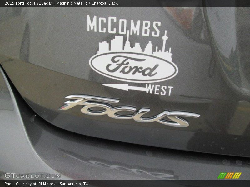 Magnetic Metallic / Charcoal Black 2015 Ford Focus SE Sedan