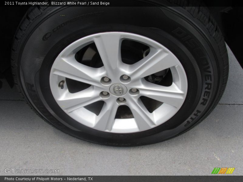 Blizzard White Pearl / Sand Beige 2011 Toyota Highlander