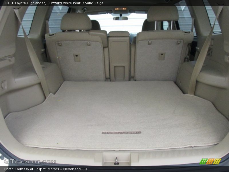 Blizzard White Pearl / Sand Beige 2011 Toyota Highlander