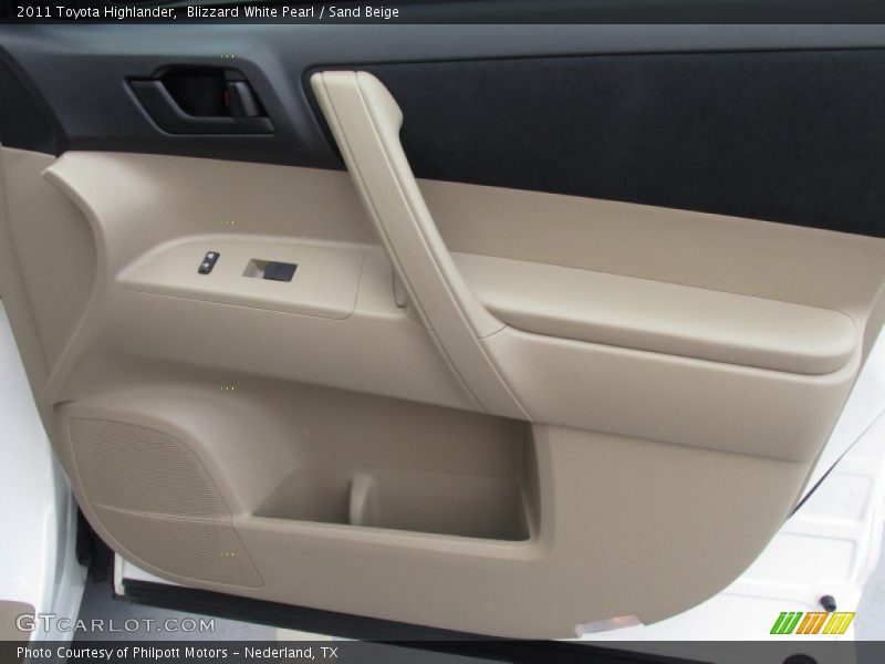 Blizzard White Pearl / Sand Beige 2011 Toyota Highlander