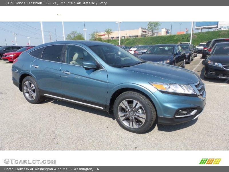 Front 3/4 View of 2015 Crosstour EX-L V6