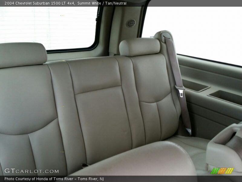 Summit White / Tan/Neutral 2004 Chevrolet Suburban 1500 LT 4x4