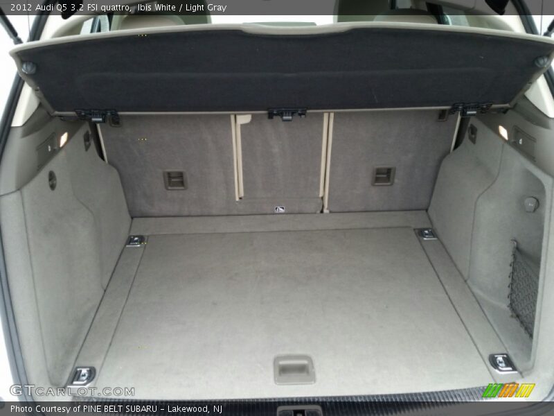 Ibis White / Light Gray 2012 Audi Q5 3.2 FSI quattro