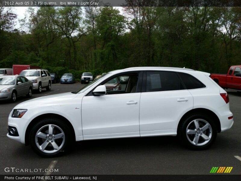 Ibis White / Light Gray 2012 Audi Q5 3.2 FSI quattro