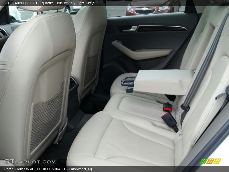 Ibis White / Light Gray 2012 Audi Q5 3.2 FSI quattro