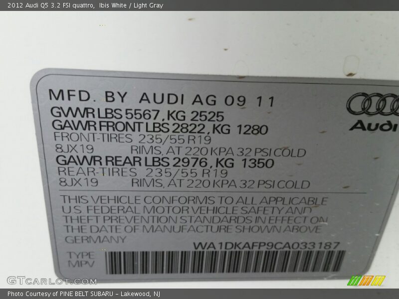 Ibis White / Light Gray 2012 Audi Q5 3.2 FSI quattro