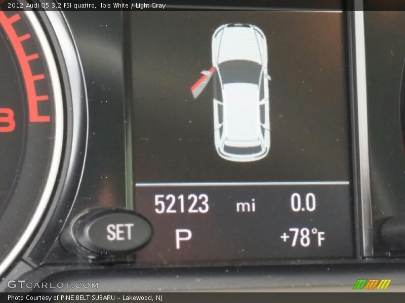 Ibis White / Light Gray 2012 Audi Q5 3.2 FSI quattro