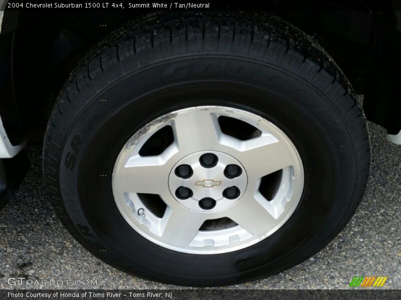 Summit White / Tan/Neutral 2004 Chevrolet Suburban 1500 LT 4x4
