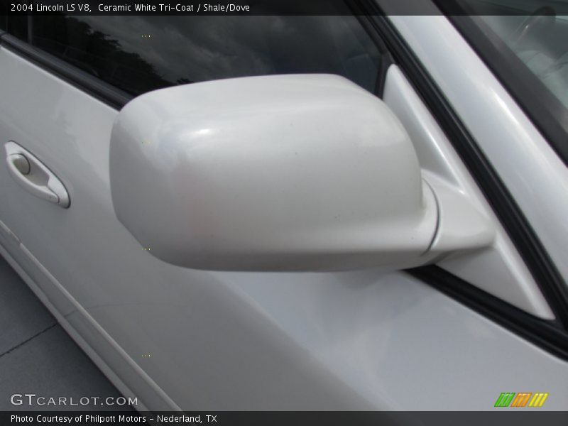 Ceramic White Tri-Coat / Shale/Dove 2004 Lincoln LS V8