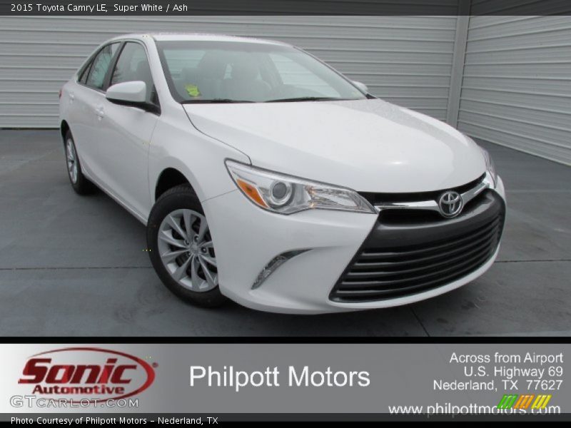 Super White / Ash 2015 Toyota Camry LE
