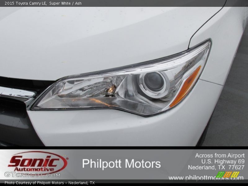 Super White / Ash 2015 Toyota Camry LE