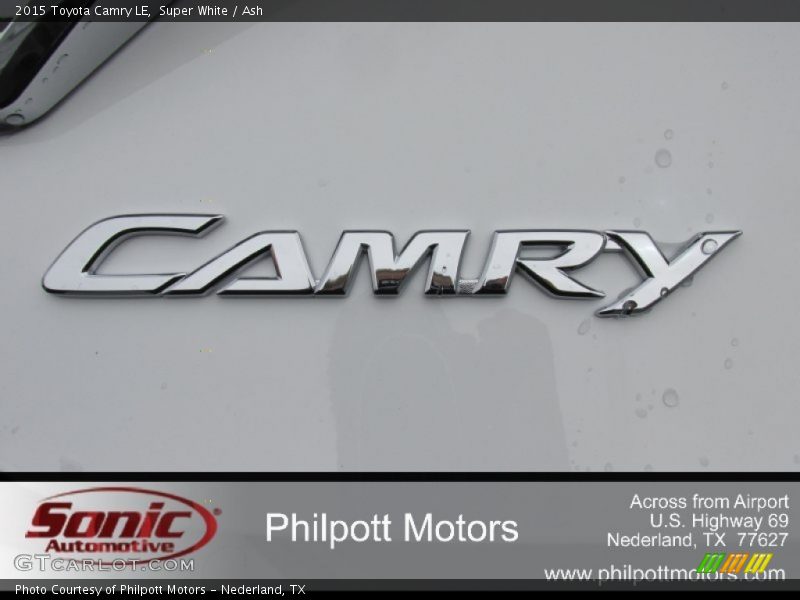 Super White / Ash 2015 Toyota Camry LE