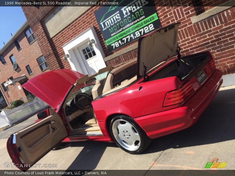 Imperial Red / Parchment 1996 Mercedes-Benz SL 500 Roadster